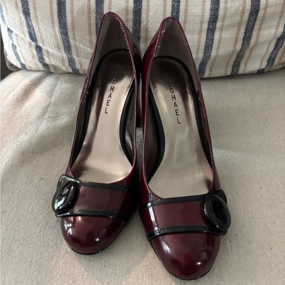 Michael Shannon Burgundy Heels - Picture 7 of 9